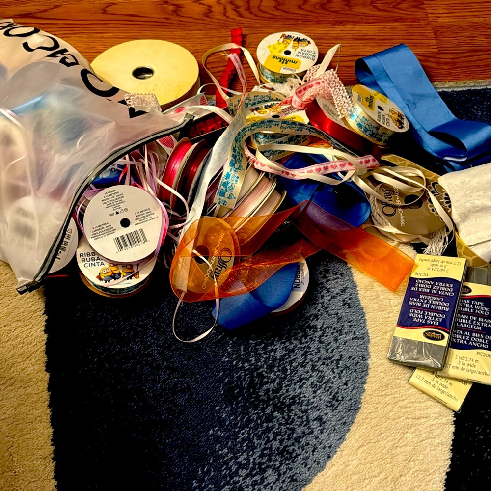 🎀 Ribbons and Ribbons and Ribbons! - Picture 2 of 4